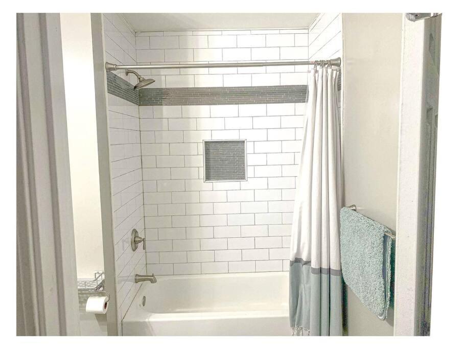 Lovely 3br 3ba Minutes From Airport/downtown Atlanta